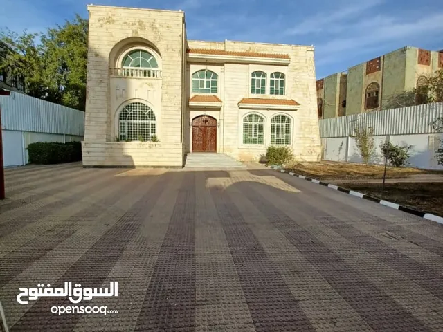 فله للايجار دور تنفع كافي او مطعم في حده