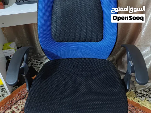 للبيع ميز وكرسي