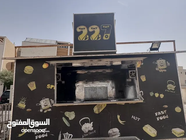 للبيع فود ترك مجهز وجديد – ما اشتغل تجاري