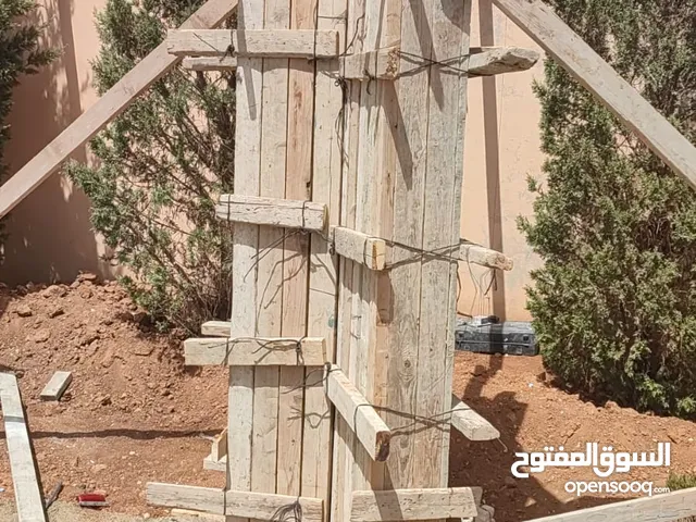 المعماري لتنفيذ جميع اعمال الطوبار والحجر وكحلة الحجر،والصيانة العامة