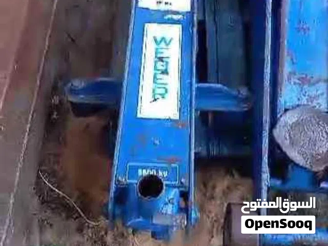 ثلاثة كريكات تمساح (إنجليزية الصنع من الفولاذ) (طوله = 2.5 متر) حمولته = (2.5 طن) (5 طن)