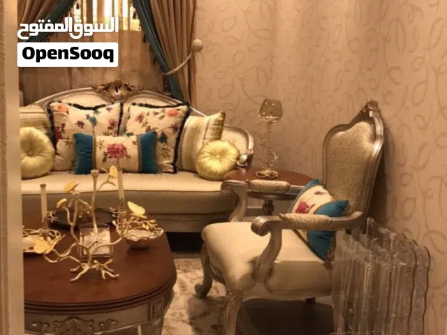 كنب للبيع مستعمل نظيف جدًا