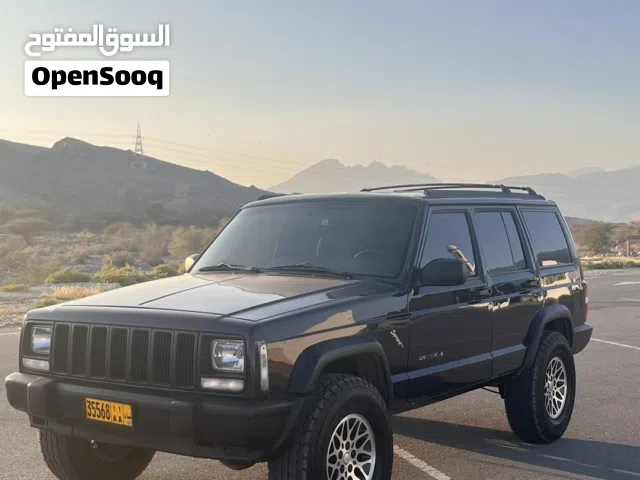 Used Jeep Cherokee in Al Dakhiliya