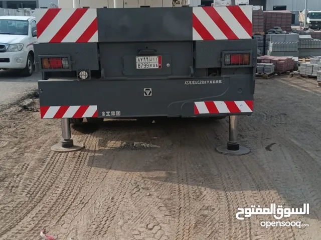Xcmg(50ton)for rent