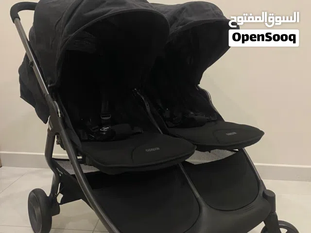 عربة أطفال مزدوجة للتوأم – ماماز آند باباز نظيفة جداً جداً جداً