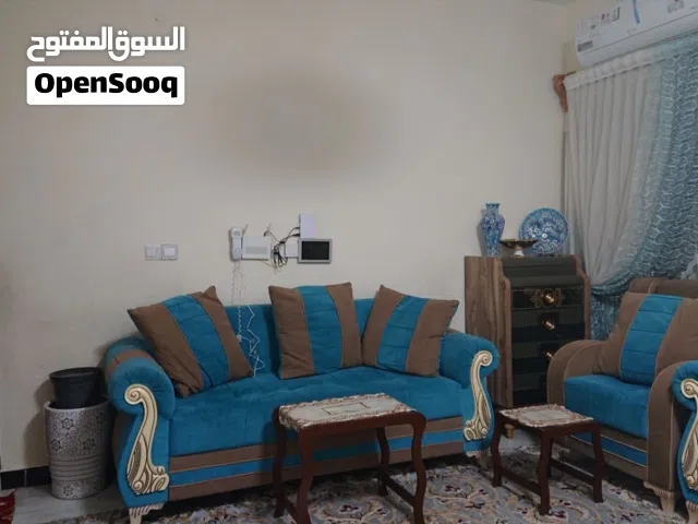 شقة للإيجار في مجمع الامل
