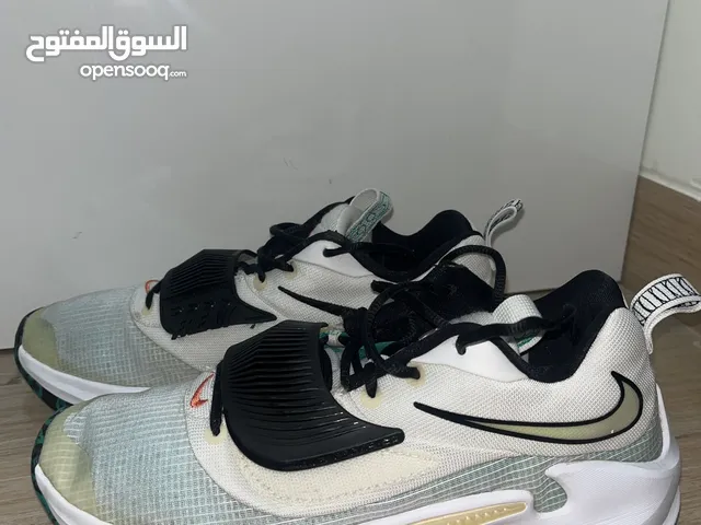 Giannis freak 3 basketball shoes size 44