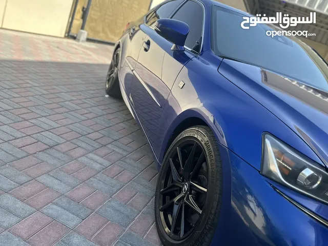 لكزس 2017 is300 sport