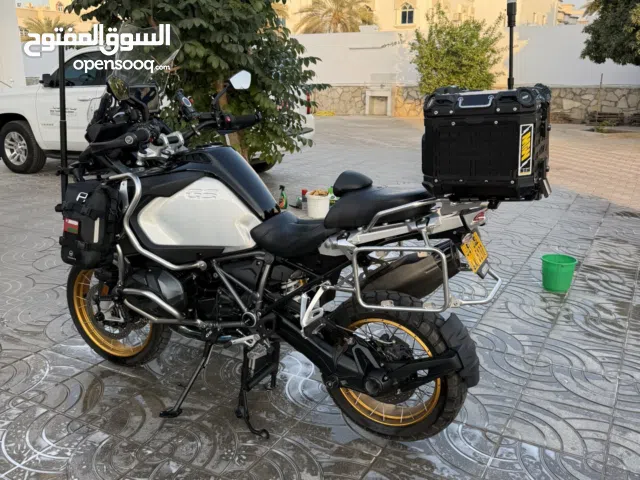 دراجه بي ام دبليو r1250 موديل 2024