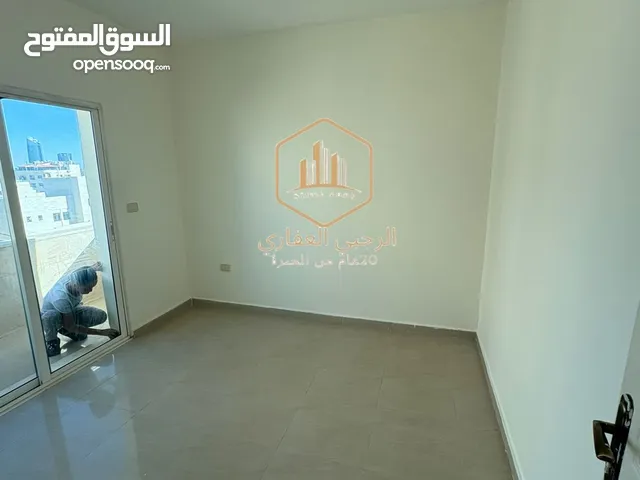 شقة / للايجار / 2نوم / فارغة / شميساني