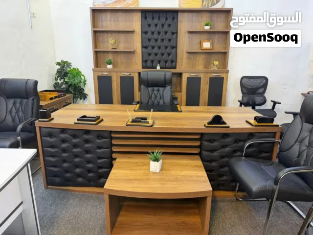 مكاتب ادارية ومكاتب موظفين بأسعار وتشكيلات متنوعة