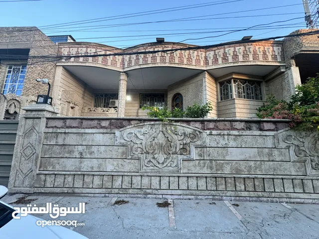 200 m2 4 Bedrooms Townhouse for Sale in Baghdad Al Baladiyat