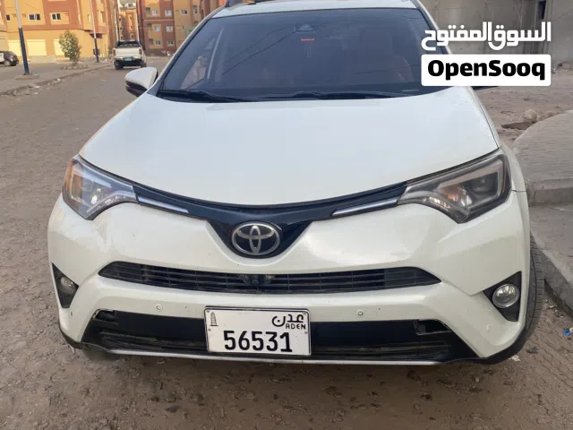 2017 تويوتا راف فور Limited