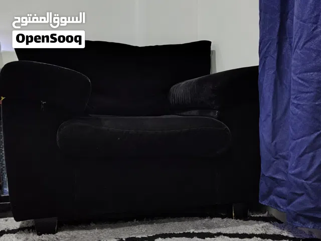 Full Black edition luxury 1 sofa chair in cheap price.كرسي أريكة واحد فاخر للغاية باللون الأسود بالك