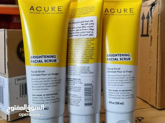 All Cosmetics products Available with wholesale peice