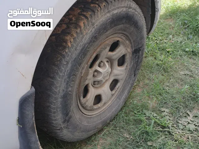 سيرية ديسكو بالإطارات 265/70/16.ومعاهم قومة احتياط بسعر 975 مع بعضهم