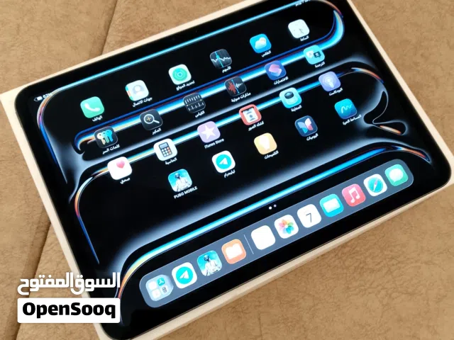 ايباد برو 2025 معالج m5 مزال جديد الجهاز مزال بالضمان لعند 2027 متاع ابل