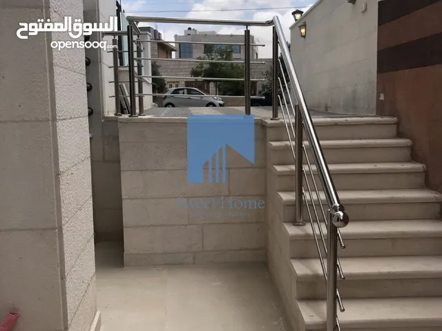 شقة فاخرة للبيع في الجندويل - مقابل أسواق السلام 135م مع ترسات 90م لم تسكن