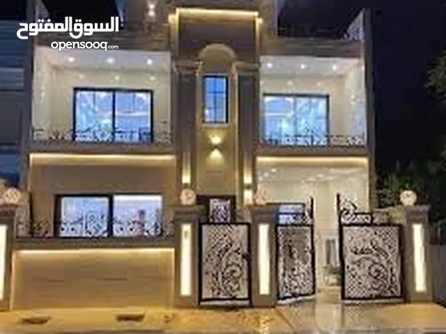 248 m2 4 Bedrooms Townhouse for Sale in Basra Tahseneya