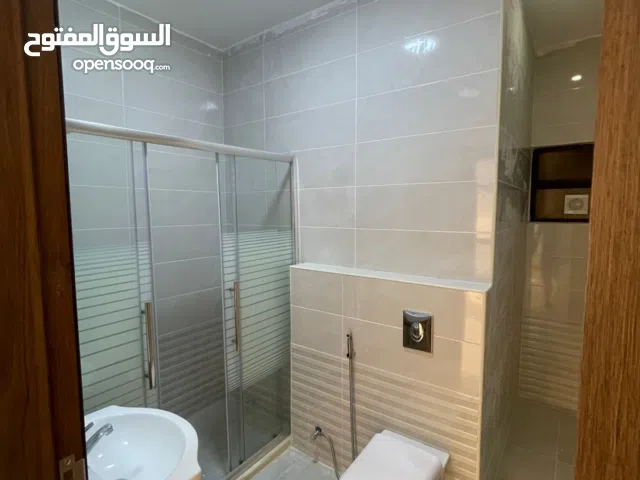200 m2 3 Bedrooms Apartments for Sale in Amman Tla' Ali