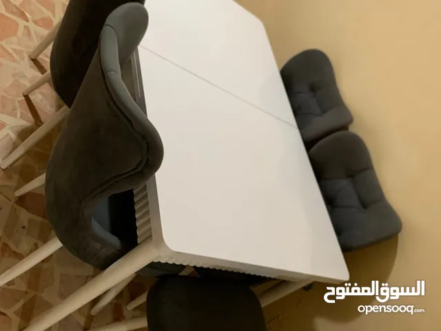 طاولة سفره بتجنن وتتكبر وتصغر