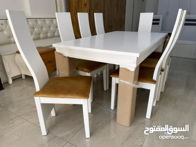 طاولة سفرة مجددة دهان وتنجيد جديد