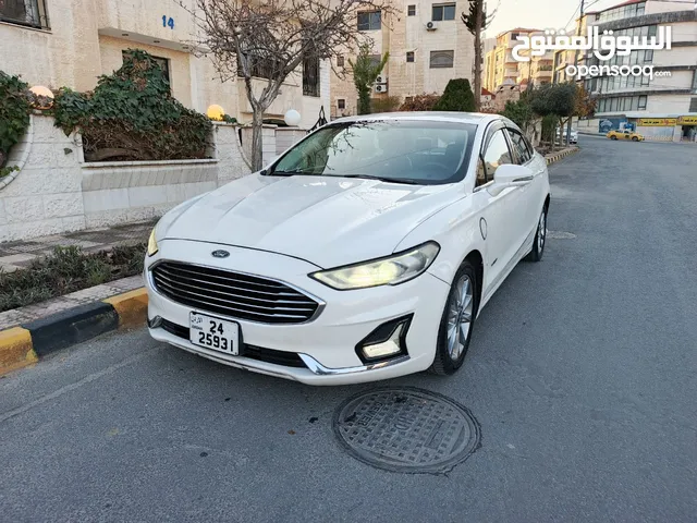 فورد فيوجن 2017 بحالة ممتازة