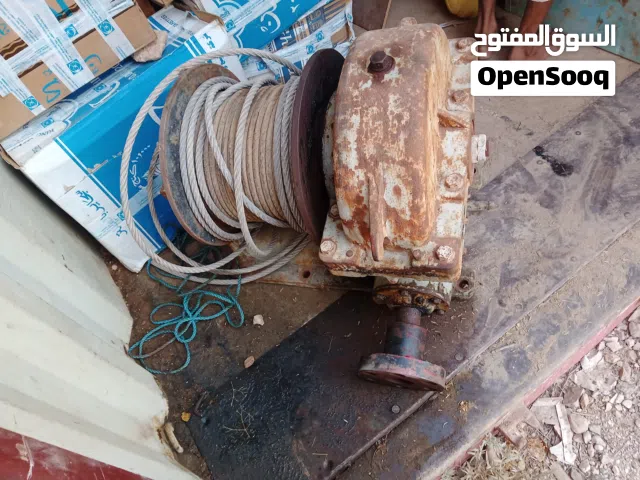 ونش رفع وسحب على سبره تدوره للفك والاغلاق الخبطه.... قوة القوه