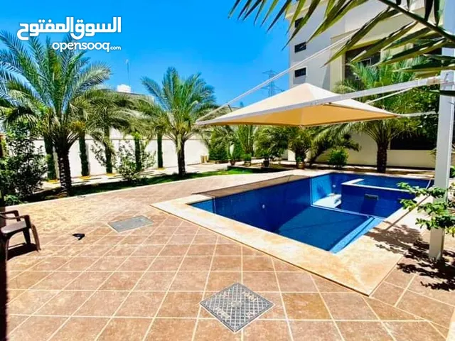 350 m2 5 Bedrooms Townhouse for Sale in Tripoli Tajura