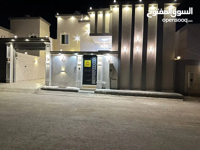 400 m2 More than 6 bedrooms Villa for Sale in Jeddah Bahrah