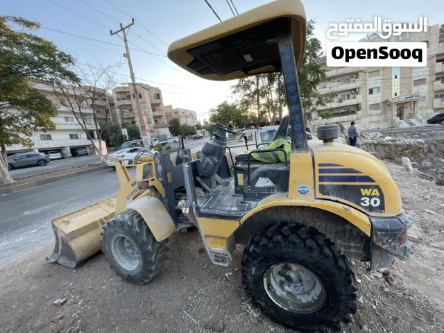 جرافة كوماتسو قياس 30داش 6