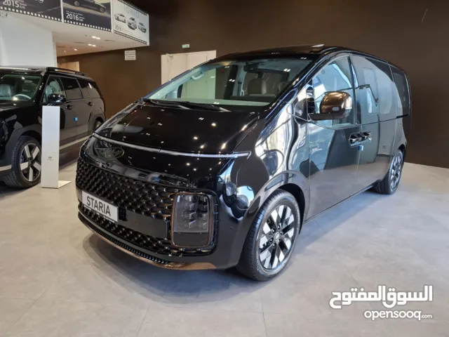 تأجير باصات سياحية اتوماتيك 8 او 12 مقعد هونداي ابتداء من 30 دينار يومي حسب الموديل و الفترة