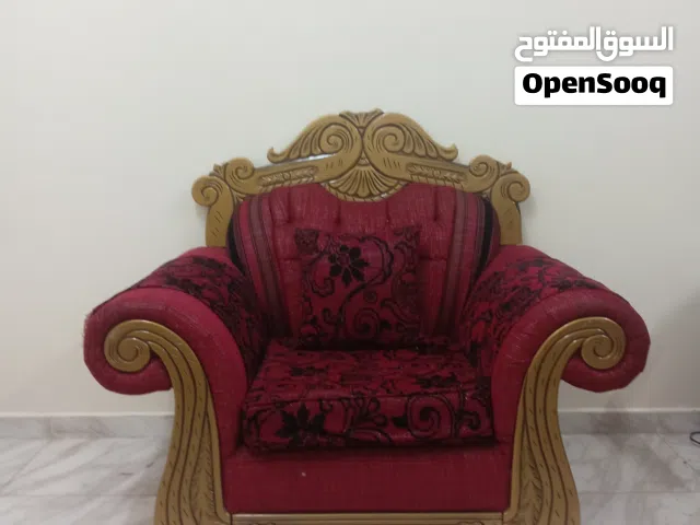 طقم الكنب عربي فخم لون أحمر