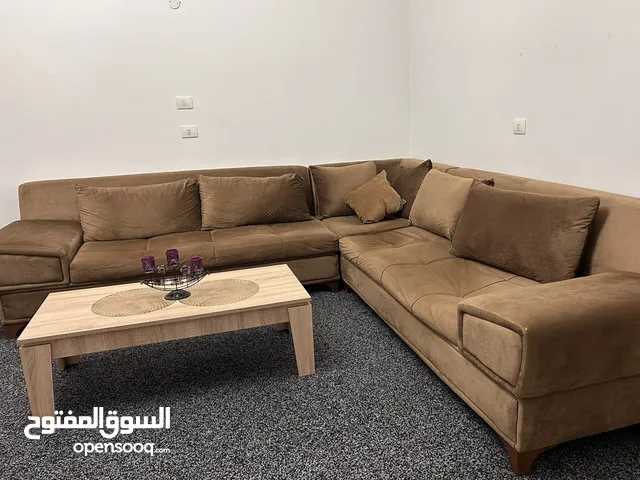 صالون مستعمل بحالة ممتازة