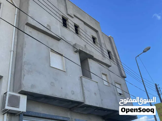 عقار للبيع بي مدخول 7000الاف دينار قابل للزياده. موقع ممتاز جدا