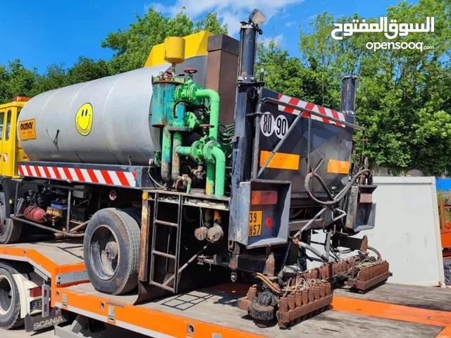 2001 Other Construction Equipments in Tripoli