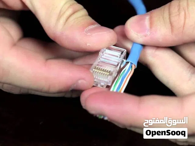 فني اتصالات والانترنت صيانة شبكة الالياف البصرية الرياض وتمديد كيبلcat6