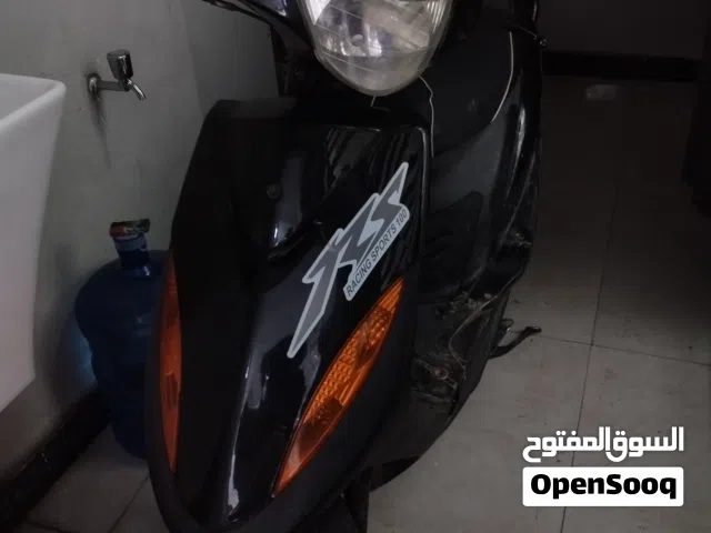 ماكس مزوده 55 وكلجات رياضي ونضيفه بسعر مناسب لون اسود فقط انارة مابيهه يعني ماشادلهه يعني متكلف ابد