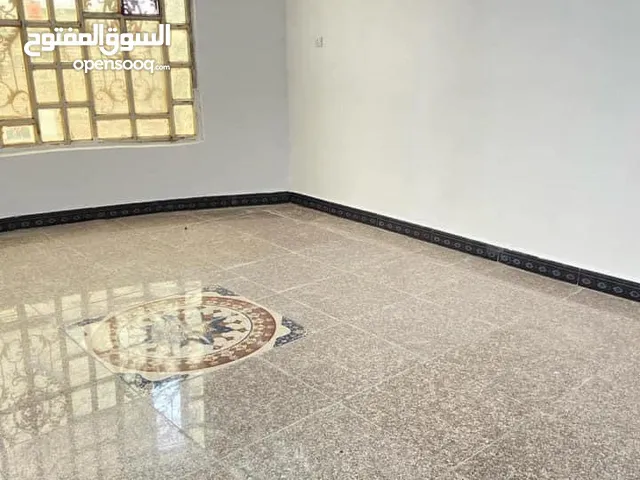 100 m2 2 Bedrooms Townhouse for Rent in Basra Jubaileh