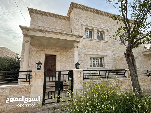235 m2 5 Bedrooms Villa for Rent in Zarqa Madinet El Sharq