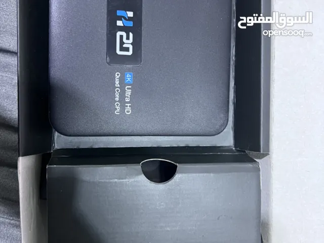 أذابته بعدة منافذ وتبقي بوكس فور كي عدد ثنين شبه جديد وكيل يعرض من الموبايل للشاشه