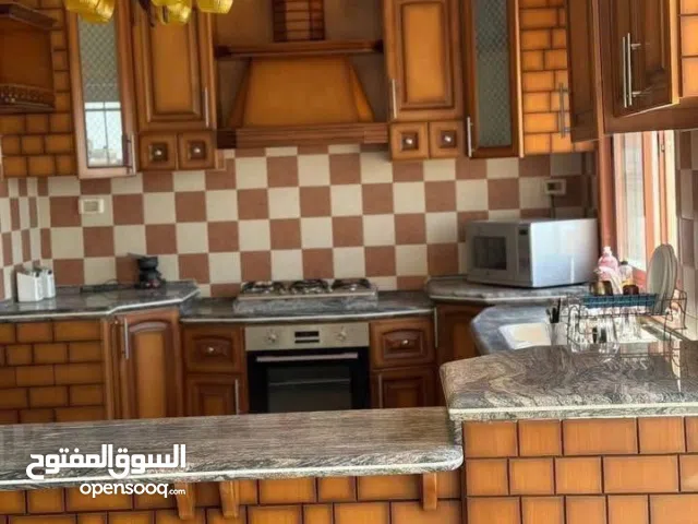 175 m2 3 Bedrooms Apartments for Rent in Ramallah and Al-Bireh Al Masyoon