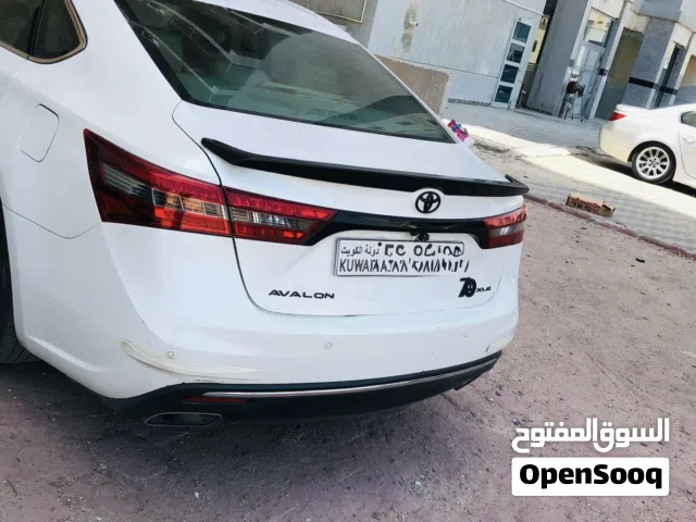 2016 Toyota Avalon XLE Sedan for Sale with GCC Specs and Full Features