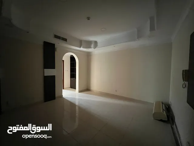 شقة سكنية/مكتبية في منطقة الحورة