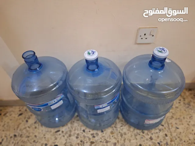 Water dispenser and Cans