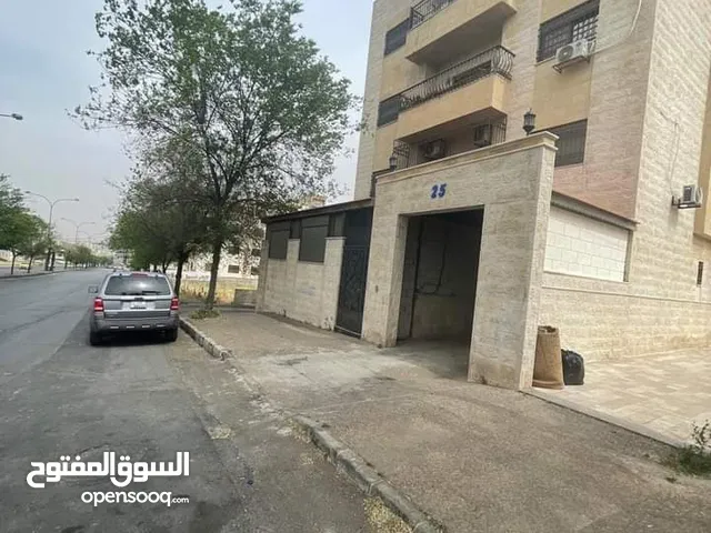 140 m2 3 Bedrooms Apartments for Sale in Amman Daheit Al-Haj Hassan