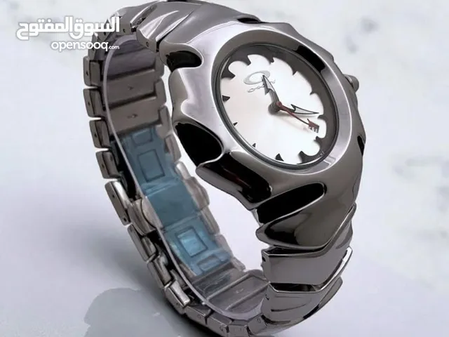 (FREE DELIVERY) Famous Sports Watch Glossy Silver