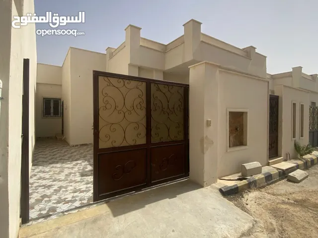 160 m2 3 Bedrooms Townhouse for Rent in Tripoli Ain Zara