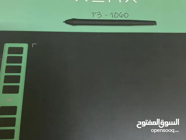 13.3" Other monitors for sale  in Al Sharqiya