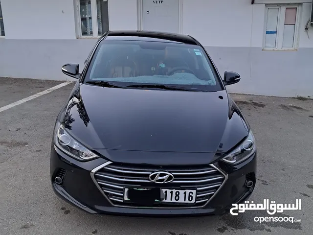 Hyundai Elantra 2018 in Algeria